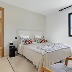 Tremoliere Villa *